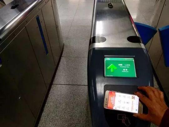 6月底成都坐车不用公交卡啦!手机扫码乘车!快看怎么开通?