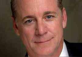 罗伯特&middot;柯蒂斯&middot;布朗