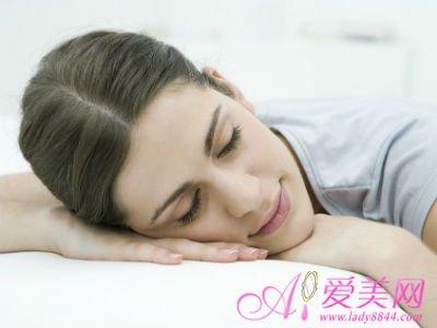 宝宝脱水热什么症状