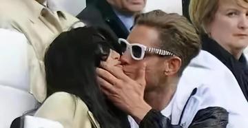 朱珠国外留学派对抽烟表情照片