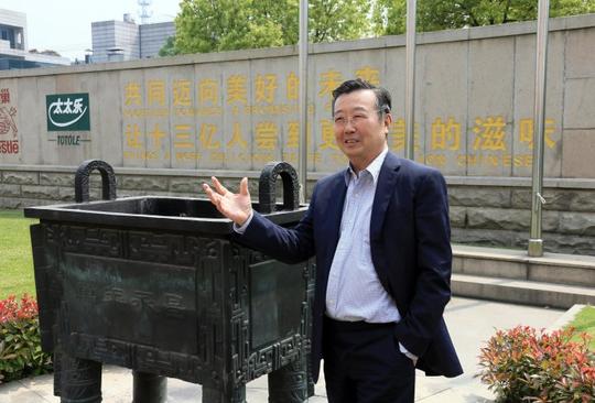荣耀中:下海创业,实业兴国