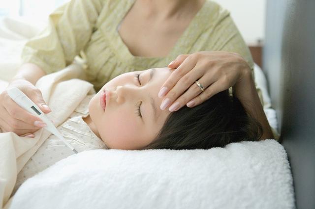 孩子发烧了要怎么护理