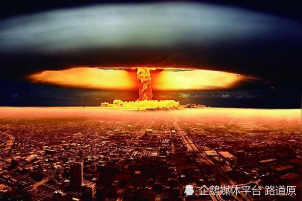 美国在日本投放了两个原子弹分别是那两座城市？