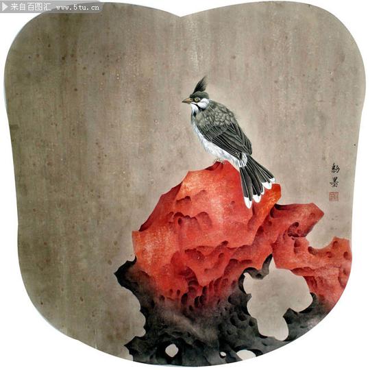 站在假山上的鸟工笔画素材