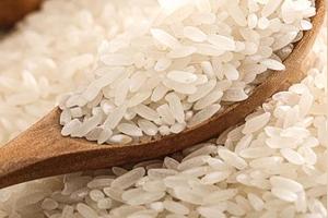 花生米熬稀饭为什么会变绿