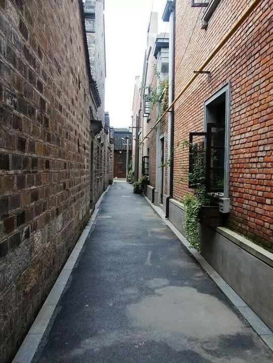 壁纸街道街景小巷640_853竖版竖屏手机