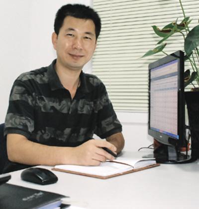 大连法制报专访-小达人儿童职业体验馆总经理丁浩的创业之路