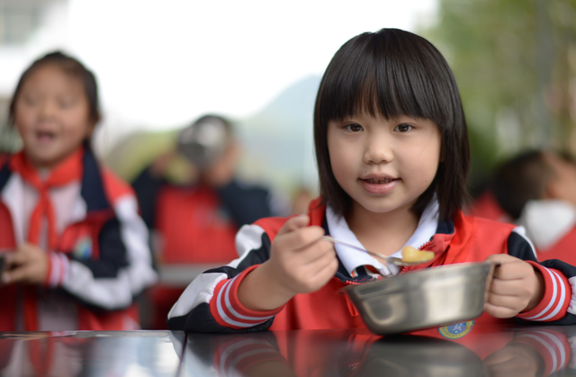宝宝是不是吃饱了