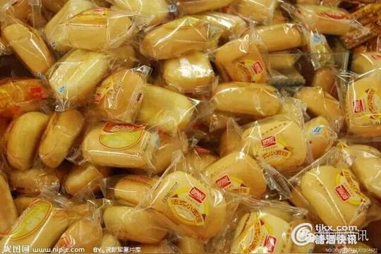 举例说,盼盼和达利园的法式小面包在农村市场走量持续畅销了很多年.