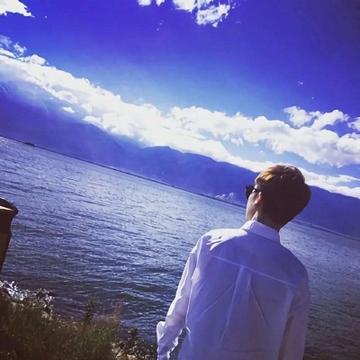 情侣头像抽烟男头