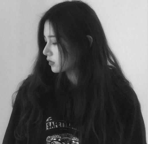 抖音里的句子:我很害怕习惯了谁的好,然后他又玩笑般的离开