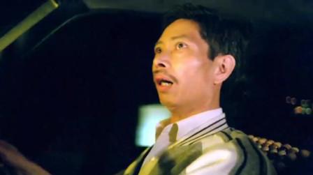 小伙没钱坐车，穿上剧组的道具，出租司机吓坏了乖乖收下冥币