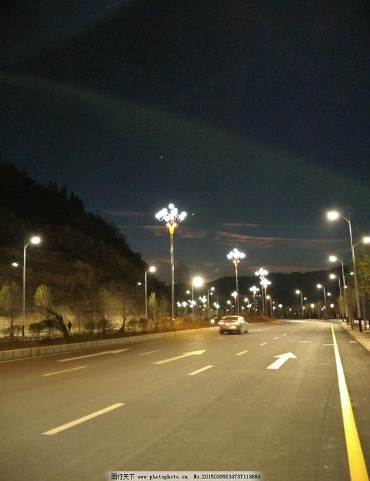 城市夜景盘县红果街道路灯夜晚街灯贵州风光摄影自然景观