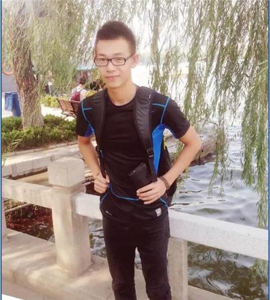 霸道总裁or小鲜肉大学生车友的多样人生