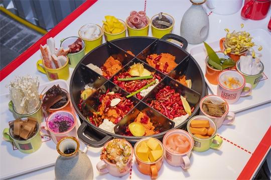 火锅店生意好赚(内衣实体店生意好做吗)(图1)