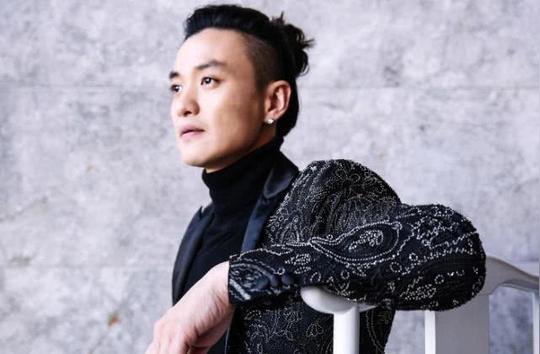 《创业时代》的周一围公开嘲讽妻子,网友:没红就开始"