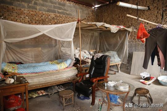 湖南农村夫妻离家千里靠手艺赚钱,一月挣8000供俩孩子