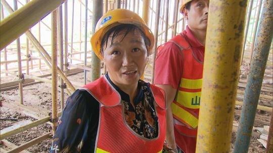 正所谓夫妻搭配,干活带劲儿,几对四川夫妻背井离乡在济南闯荡了十多年