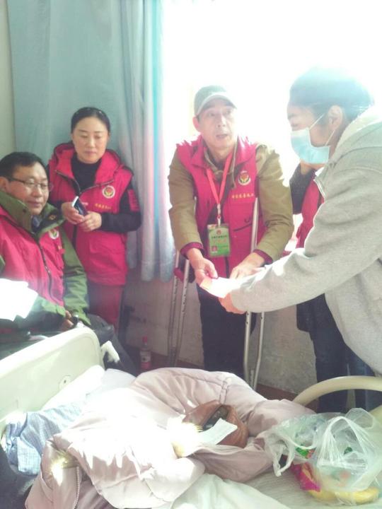 本溪残疾人爱心互群自成立以来,在宋全宝的带领下,群友们团结