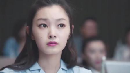创业时代:郭鑫年台上没有任何的演讲,此处无声胜有声!