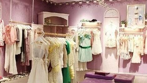 想要女装店生意火服务态度要好
