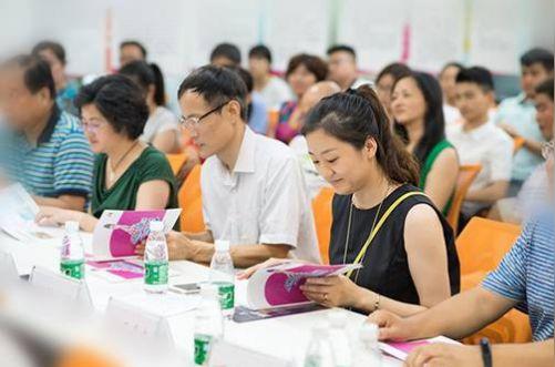 根据创业大赛参赛选手提供的报名信息表及商业计划书进行项目筛选