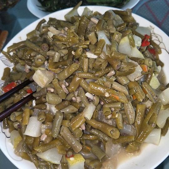 梁川lc的酸豆角牛筋做法的学习成果照_豆果美食