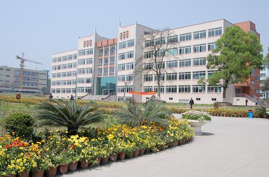学校新闻泸州职业技术学院