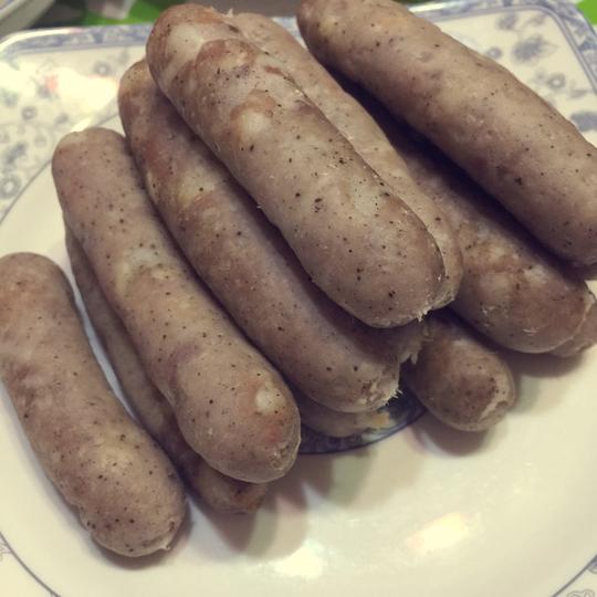 幸福美羊羊做过自制黑椒风味脆皮肠--多图详解手工灌肠