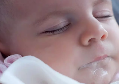 防止宝宝溢奶的方法有哪些