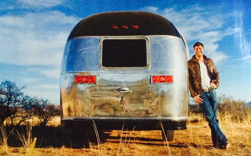 livingairstream:在房车上创业