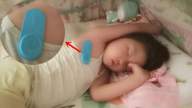 宝宝趴着睡和躺着睡哪个好