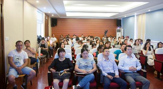 《关于进一步完善创业担保贷款政策的意见》(苏银〔2017〕22号)降低