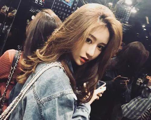 抖音女神中公认最美的三位,温婉只能排第三,第一名你猜不到