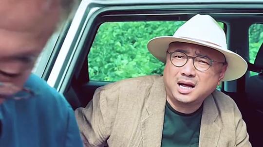 小盘子玩配音:你这口型对不上吧?