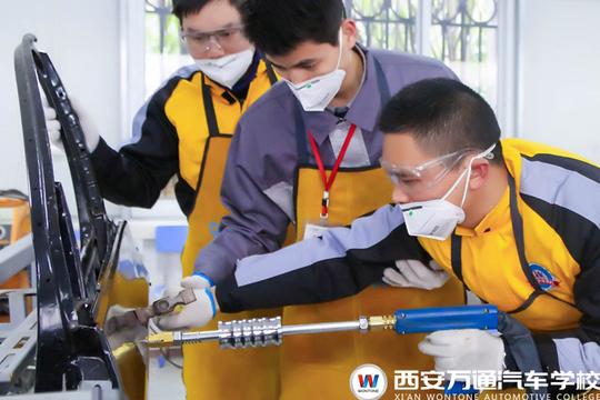 想创业,不知道有什么好的项目,哪一行比较赚钱_西安