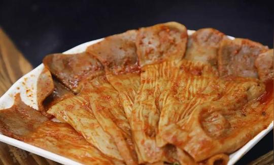 大学生创业卖串串，7年卖出10万斤后腿牛肉!他是如何做到的?