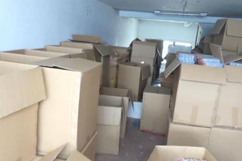 像蚂蚁一样团结,他创业做大学生寝室用品获取人生财富