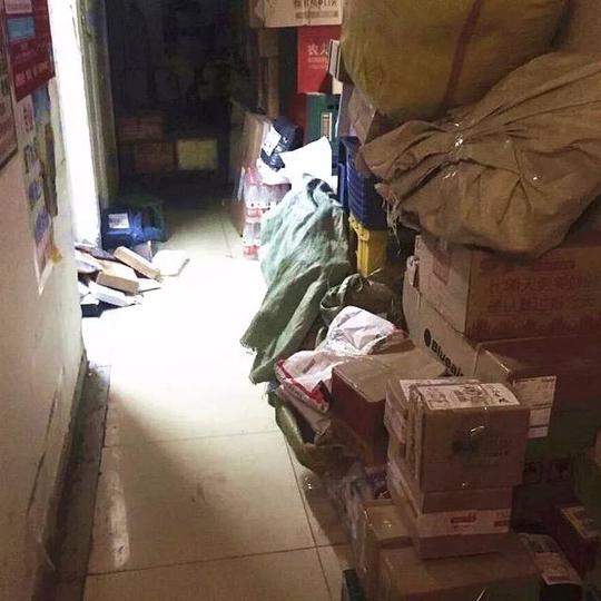 一起来感受下楼下快递点的"生意"有多好来源网友@牙牙真来源网友