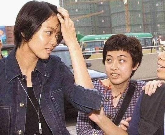 如何评价香港女首富甘比的逆袭人生