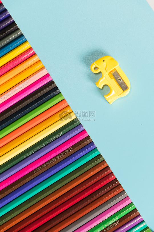 创业彩色铅笔摆拍