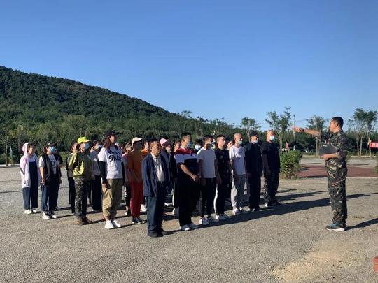 凝心聚力谱新篇--正业集团精英管理学院2021年度拓展训练开营(图2)