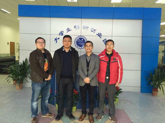 和考察江西财经大学和南昌工程学院的大学生创业孵化中心和创业项目.