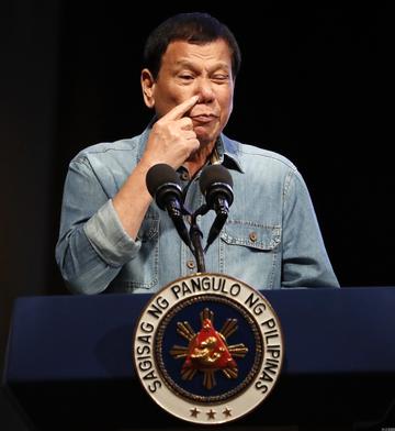 做鬼脸可爱吓人表情包