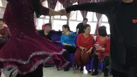 天津兰馨老师舞蹈伉俪组合在李喜友团拜聚舞会上即兴舞吉特巴舞