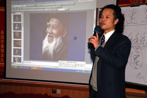 上图:李阳老师现场为少年演讲家孩子录制手机彩铃上图:孩子们在