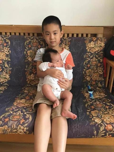 孩子会写自己的名字了的说说