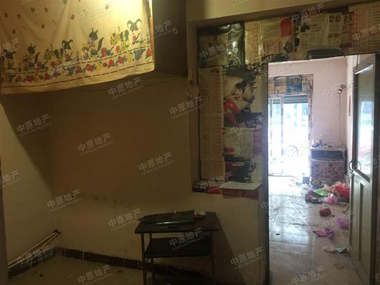 一楼底商临街门脸出租.可以做生意.业主诚出