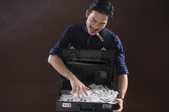一夜暴富的成功人士