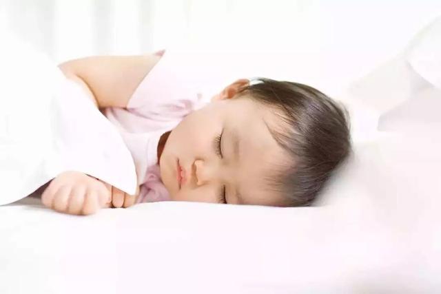 宝宝秋天怎么盖被子不生病
